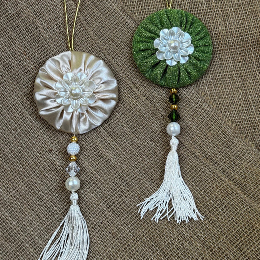 Beige and green tassels